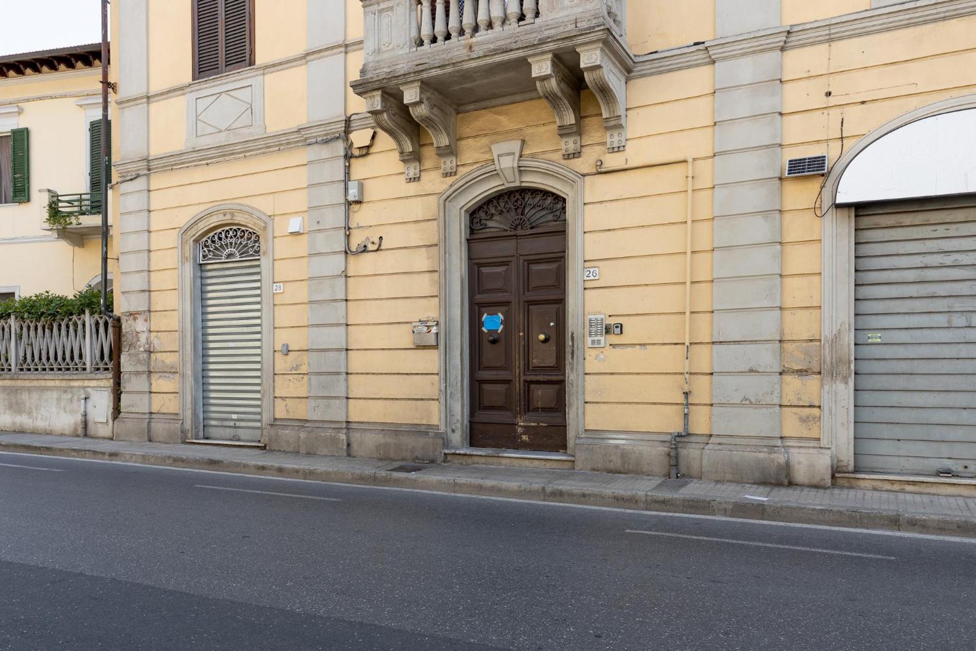 Pisa Station & Airport Modern Apartment Extérieur photo